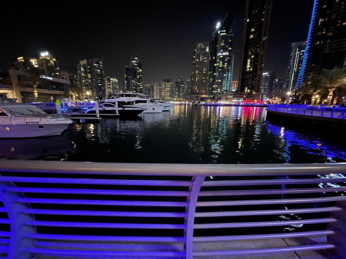 Sea View 1Br Apartment - Marina Pinnacle Dubai Exterior photo