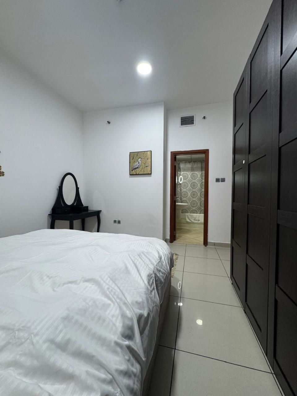 Sea View 1Br Apartment - Marina Pinnacle Dubai Exterior photo